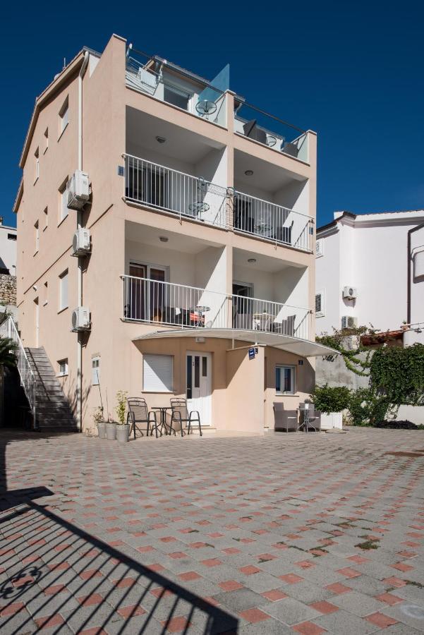 Apartments Amneris トロギール エクステリア 写真