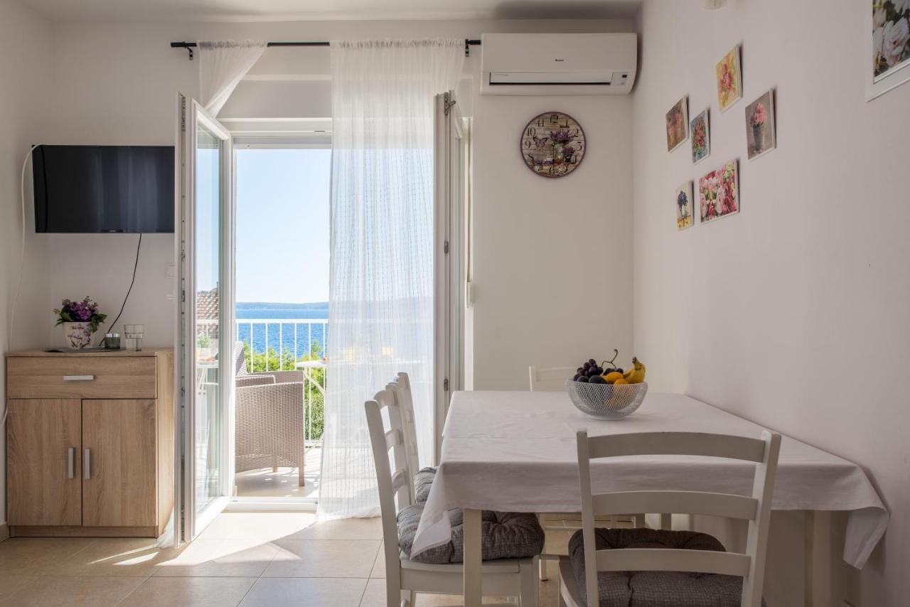 Apartments Amneris トロギール エクステリア 写真
