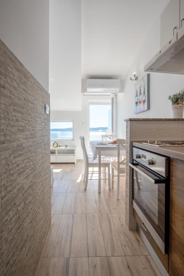 Apartments Amneris トロギール エクステリア 写真