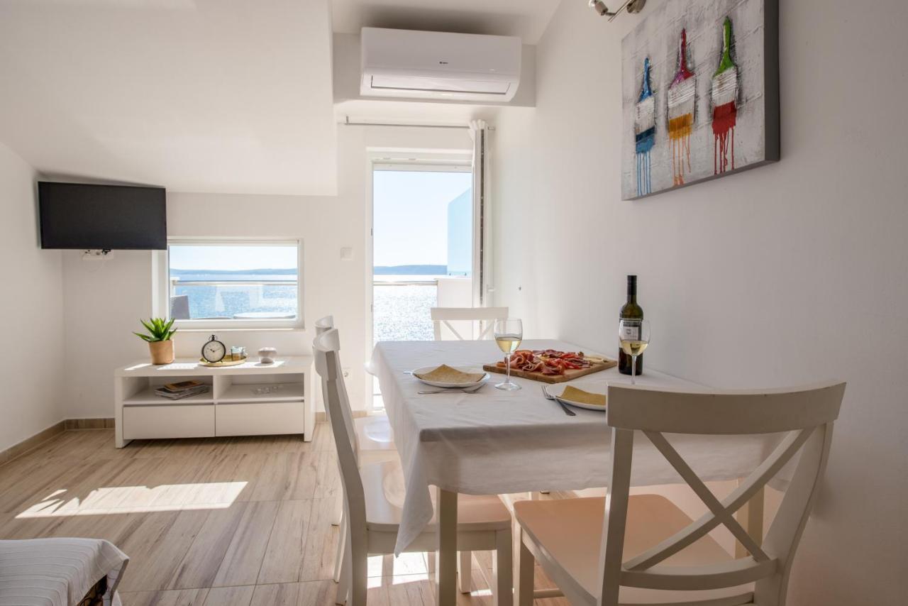 Apartments Amneris トロギール エクステリア 写真