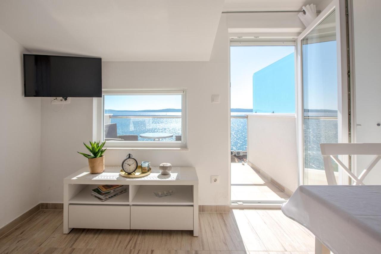 Apartments Amneris トロギール エクステリア 写真